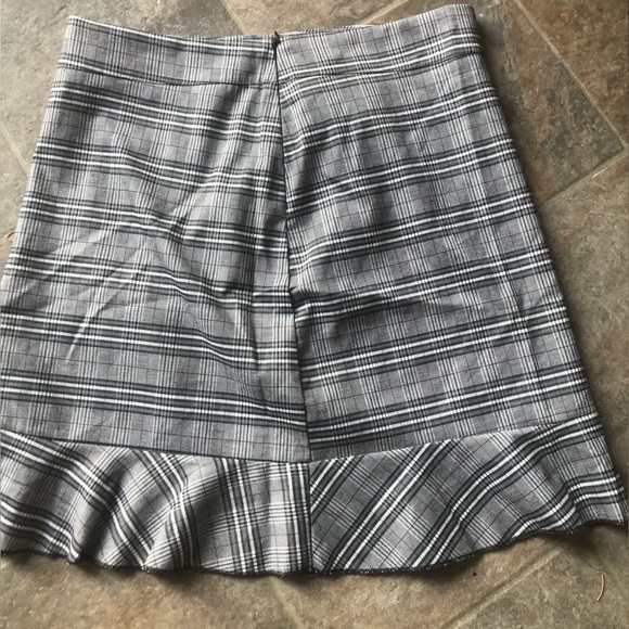 🇪🇸 Spain thrift! Unbranded Made in Italy checkered plaid skirt - Picture 2 of 4